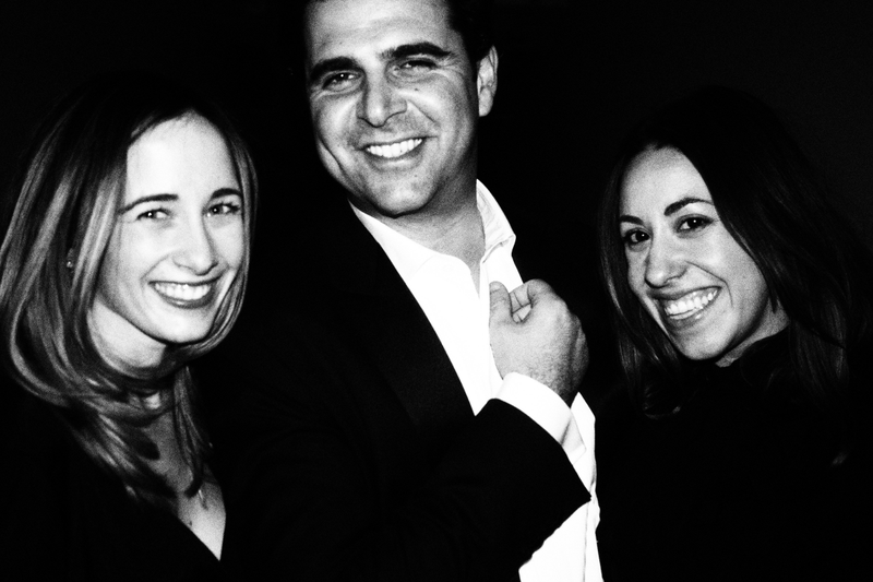 Illustration for article titled GAWKER : A HOLIDAY PARTY (MY PHOTOS)